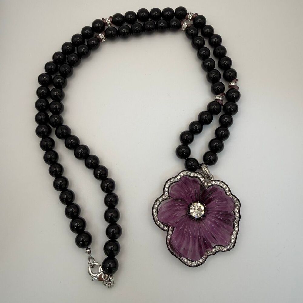 Kenneth Jay Lane vintage Floral Pendant Necklace Signed Black Beads purple - Picture 2 of 11